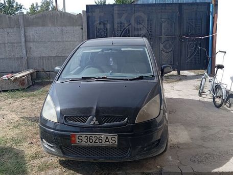 Mitsubishi Colt, 2003 — 照片 1