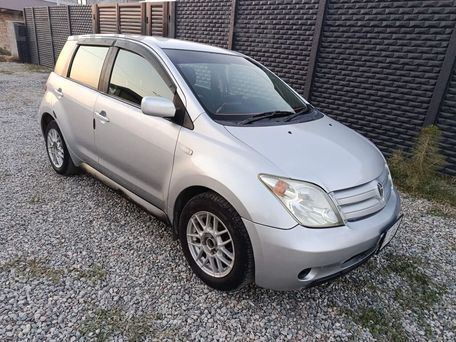 Toyota Ist, 2003 — photo 5
