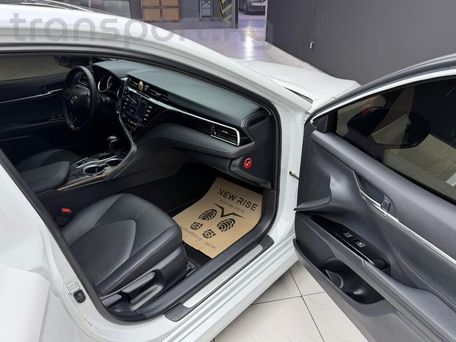 Toyota Camry, 2019 — фото 11