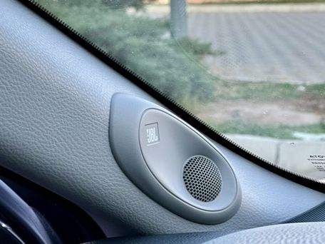 Toyota Camry, 2018 — сүрөт 10