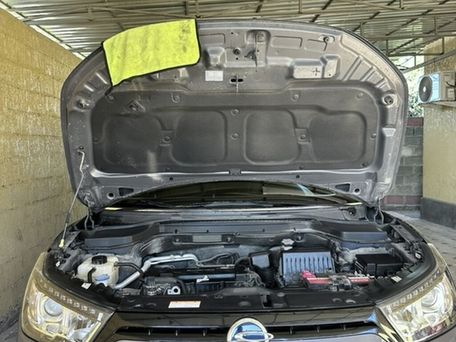 SsangYong Tivoli, 2019 — photo 18