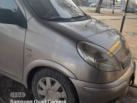 Toyota Yaris Verso, 2005 — фото 1