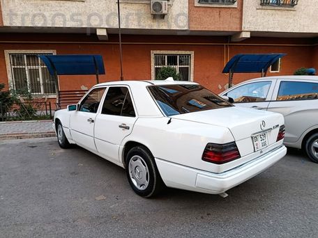 Mercedes-Benz E-Класс, 1993 — 照片 7