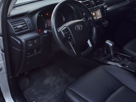Toyota 4Runner, 2018 — фото 11