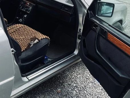 Mercedes-Benz E-Класс, 1994 — 照片 3