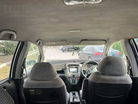 Honda Stream, 2003 — photo 7