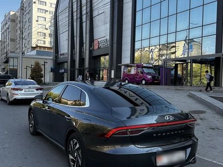 Hyundai Grandeur, 2022 — 照片 3