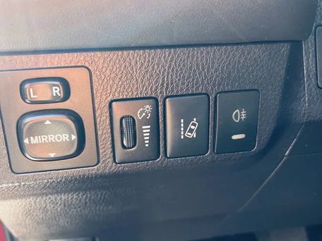 Toyota RAV4, 2018 — фото 11