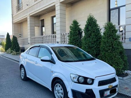 Chevrolet Aveo, 2015 — фото 2