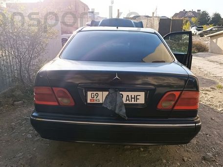 Mercedes-Benz E-Class, 1996 — photo 10