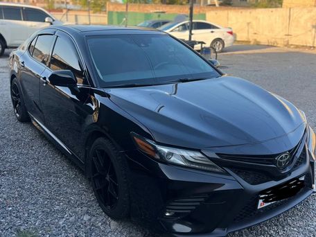 Toyota Camry, 2019 — 照片 1