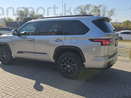 Toyota Sequoia, 2024 — 照片 2