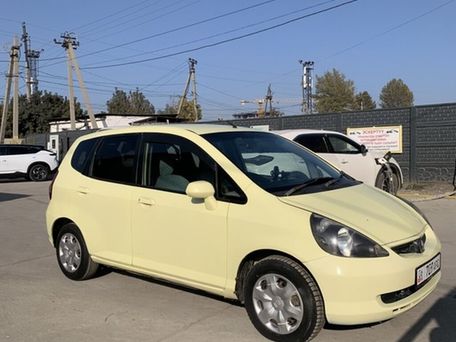 Honda Fit, 2002 — photo 2