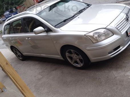 Toyota Avensis, 2003
