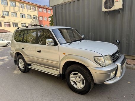 Toyota Land Cruiser Prado, 2001 — photo 1