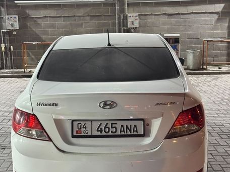 Hyundai Accent, 2013 — photo 2