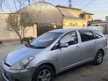 Toyota Wish, 2003 — сүрөт 2