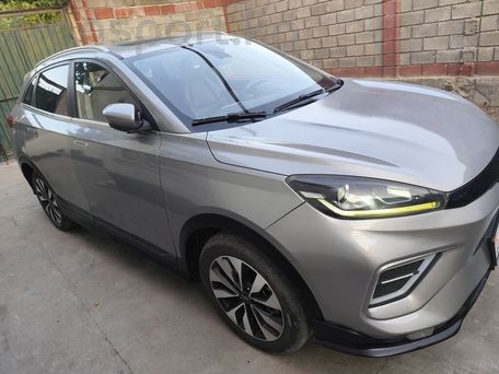 Weltmeister EX5, 2020 — photo 3