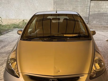 Honda Fit, 2003 — photo 1