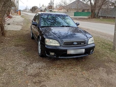 Subaru Legacy, 2002 — 照片 1