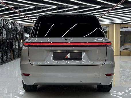 Li Auto (Lixiang) L9, 2023 — 照片 6