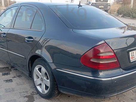Mercedes-Benz E-Class, 2005 — photo 7