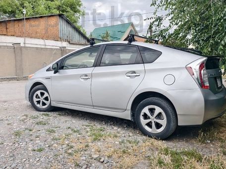 Toyota Prius, 2015 — 照片 8