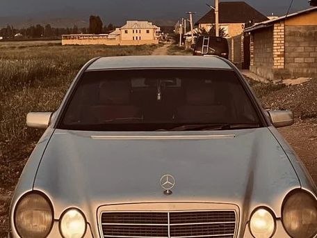 Mercedes-Benz E-Class, 1996 — photo 1