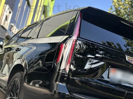 Cadillac Escalade-V, 2022 — сүрөт 10