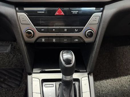 Hyundai Avante, 2018 — фото 9