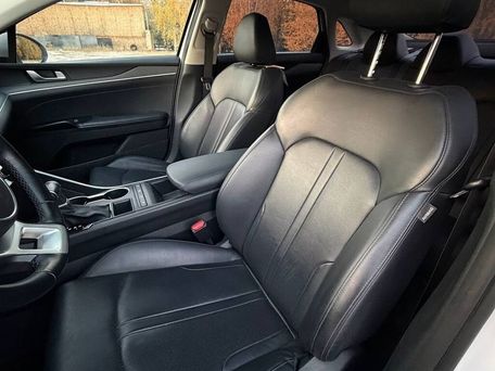 Kia K5, 2021 — photo 13