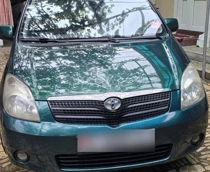 Toyota Corolla Verso, 2003