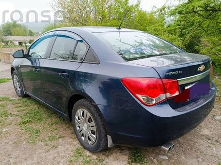 Chevrolet Cruze, 2010 — сүрөт 2