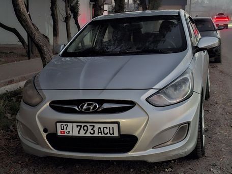 Hyundai Solaris, 2011 — 照片 4