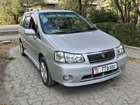 Nissan Liberty, 2000 — 照片 1