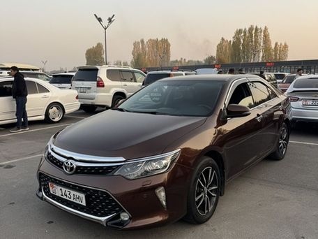 Toyota Camry, 2017 — photo 1