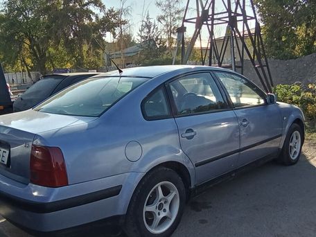 Volkswagen Passat, 1998 — 照片 2