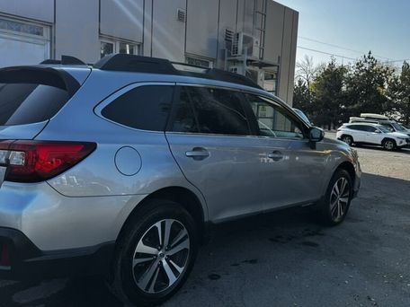 Subaru Outback, 2018 — photo 7