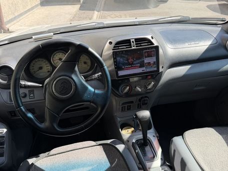 Toyota RAV4, 2002 — 照片 8