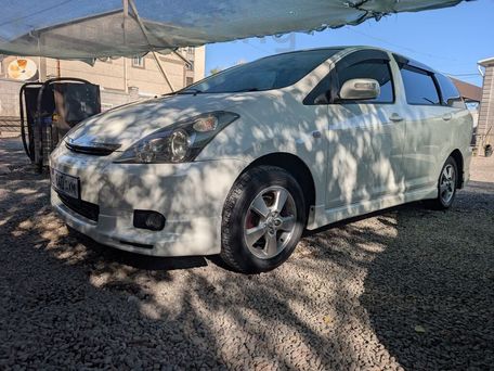 Toyota Wish, 2003