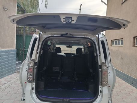 Toyota Voxy, 2008 — photo 5