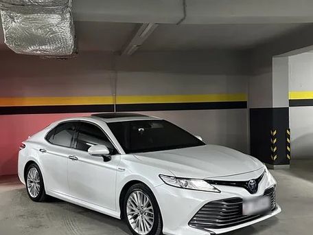 Toyota Camry, 2018 — фото 2