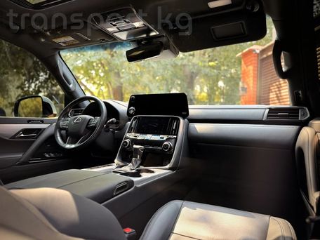 Lexus LX, 2022 — photo 8