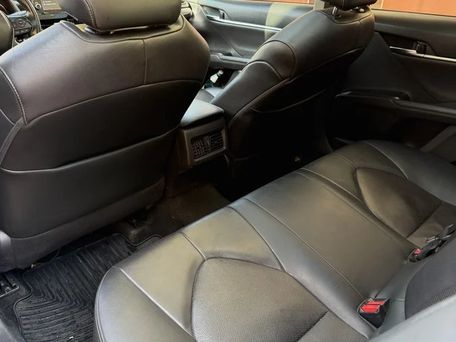 Toyota Camry, 2021 — 照片 8