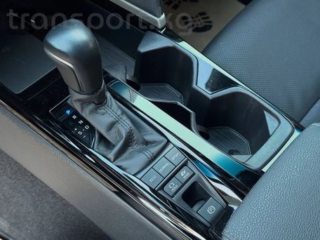 Toyota Camry, 2025 — фото 8