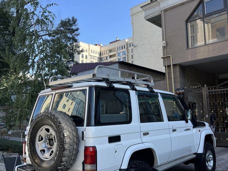 Toyota Land Cruiser, 2014 — сүрөт 3