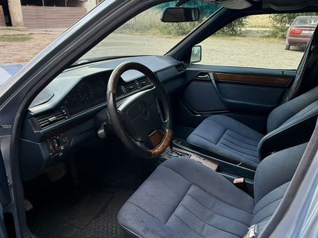 Mercedes-Benz W124, 1993 — фото 10