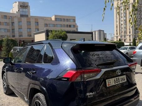 Toyota RAV4, 2022 — 照片 2