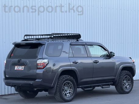 Toyota 4Runner, 2020 — фото 5