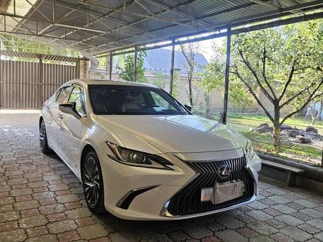 Lexus ES, 2018